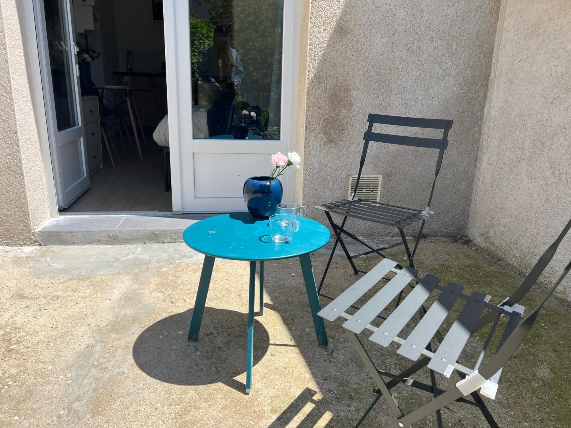 Studios Cozy Proche Gare Tgv Chatellerault Exterior photo