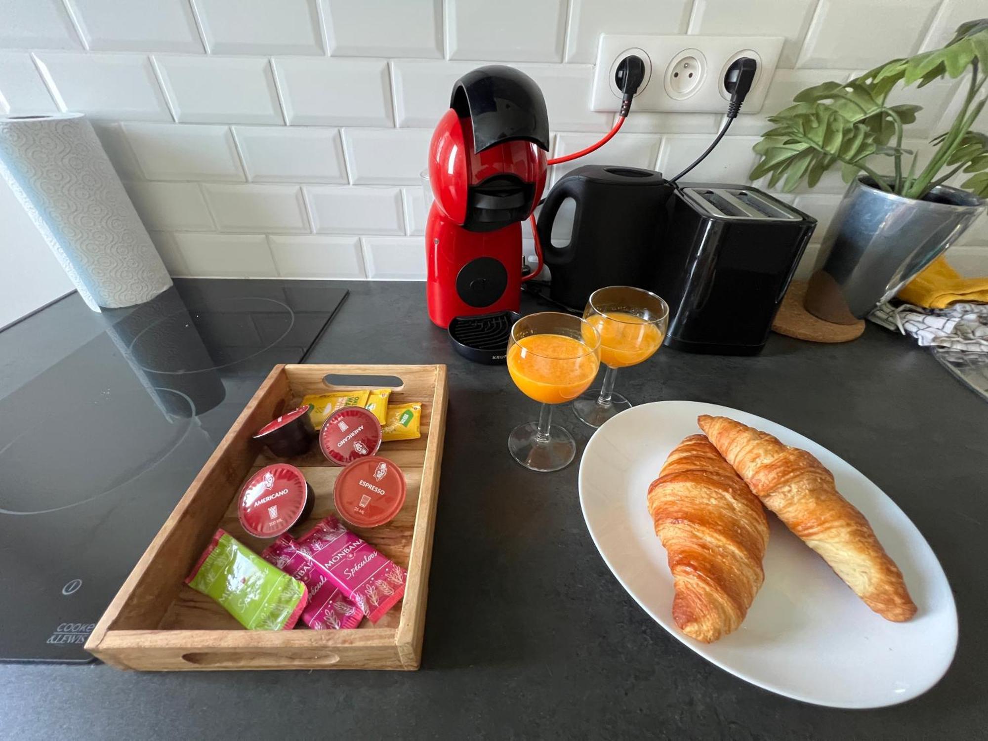 Studios Cozy Proche Gare Tgv Chatellerault Exterior photo