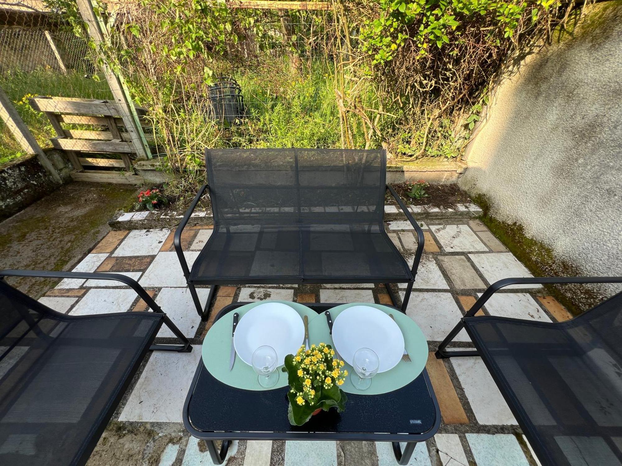 Studios Cozy Proche Gare Tgv Chatellerault Exterior photo