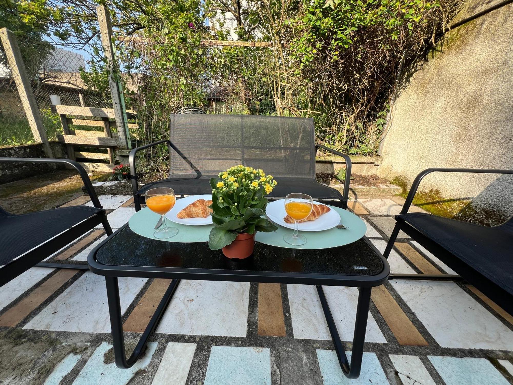 Studios Cozy Proche Gare Tgv Chatellerault Exterior photo
