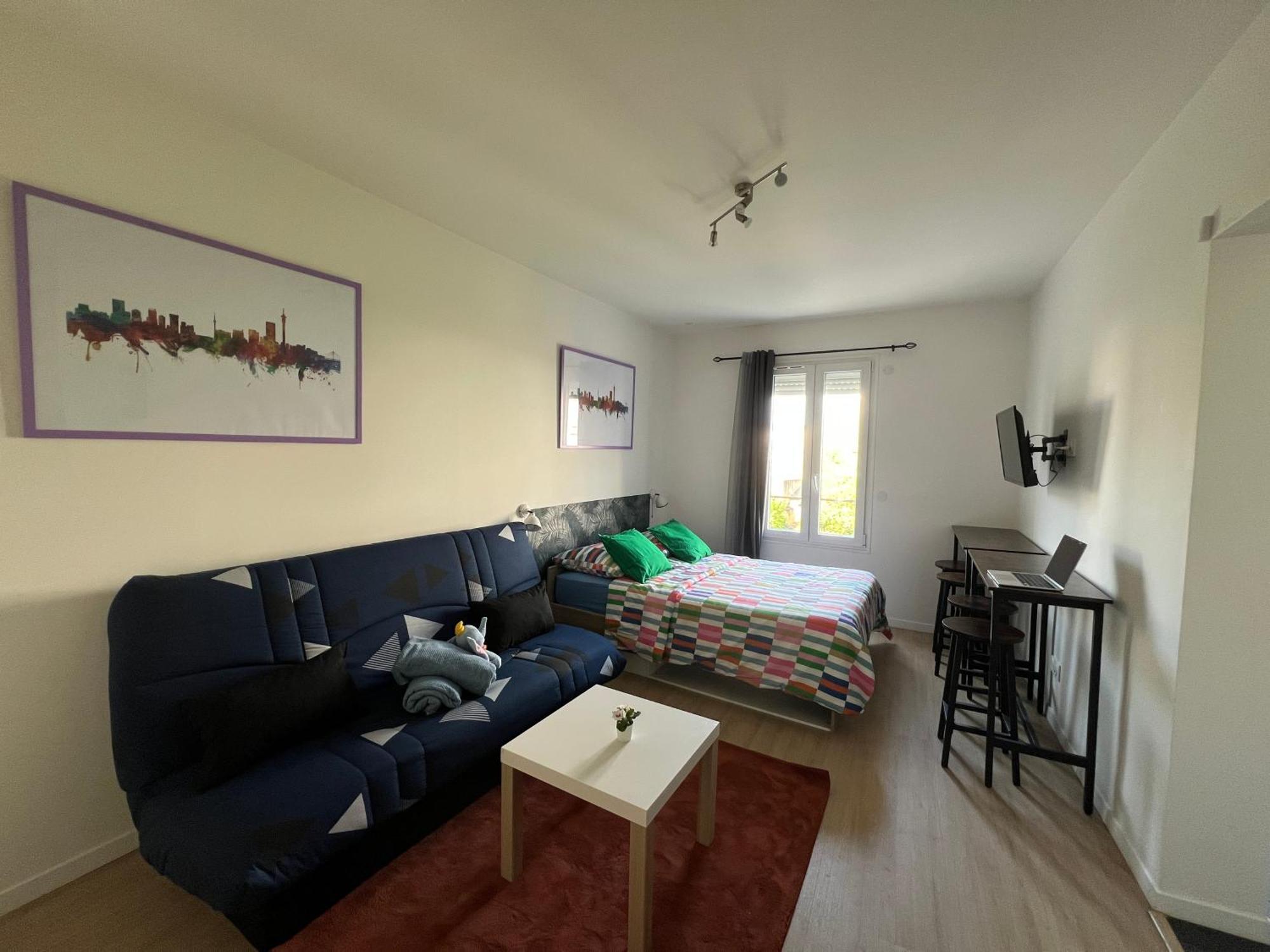 Studios Cozy Proche Gare Tgv Chatellerault Exterior photo